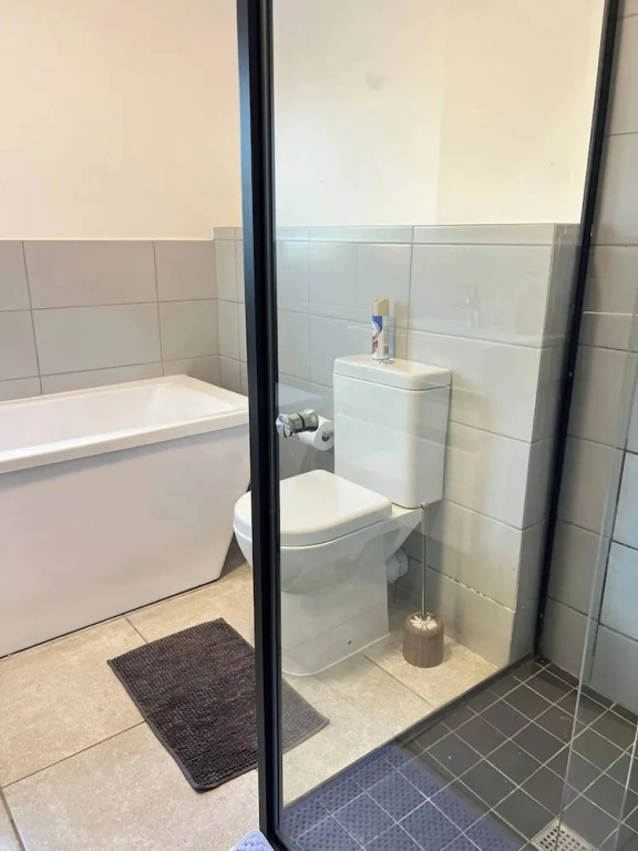 Amazing 1br, 2bath With River View in Waterfall