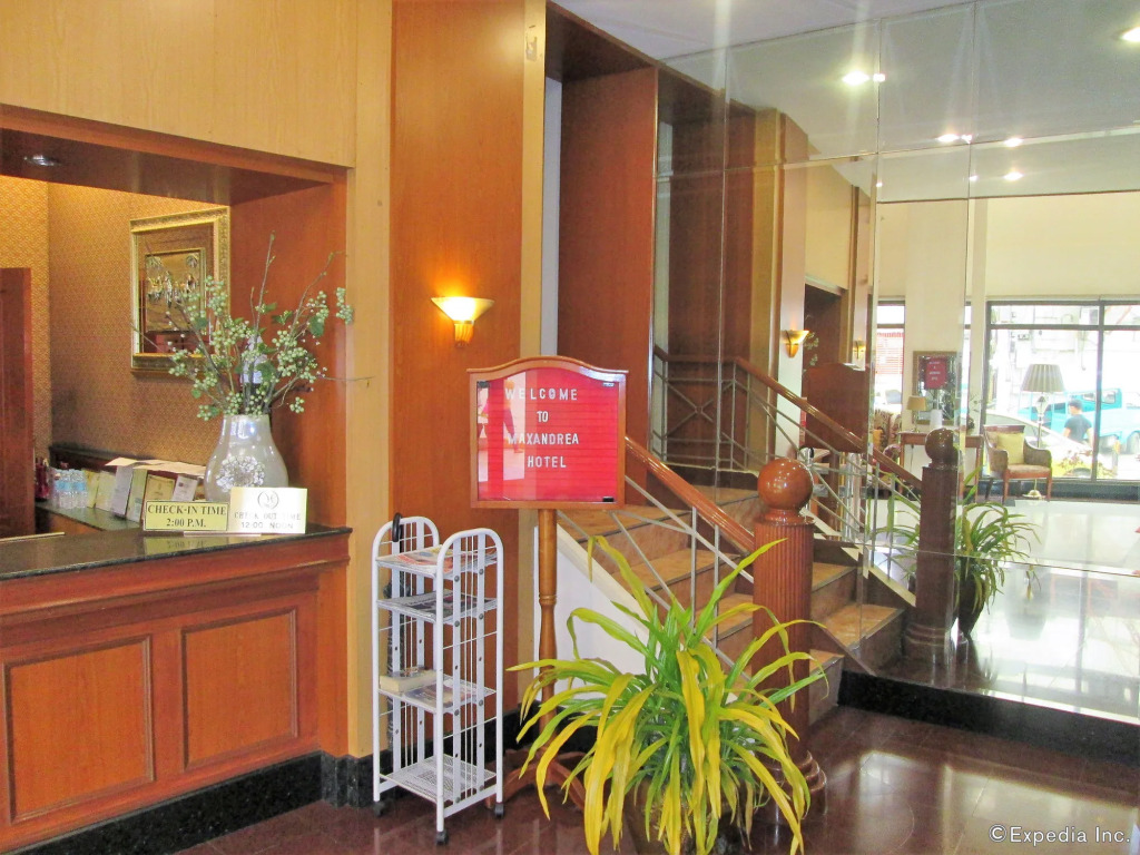Maxandrea Hotel