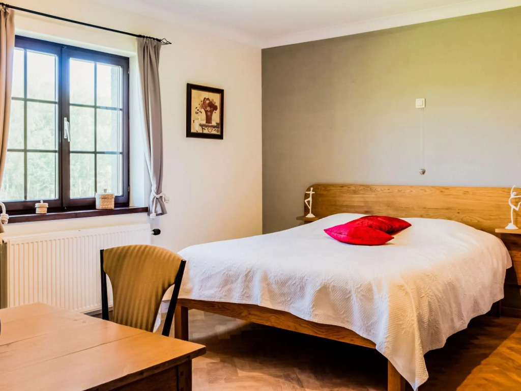 Appealing villa in Bièvre with garden