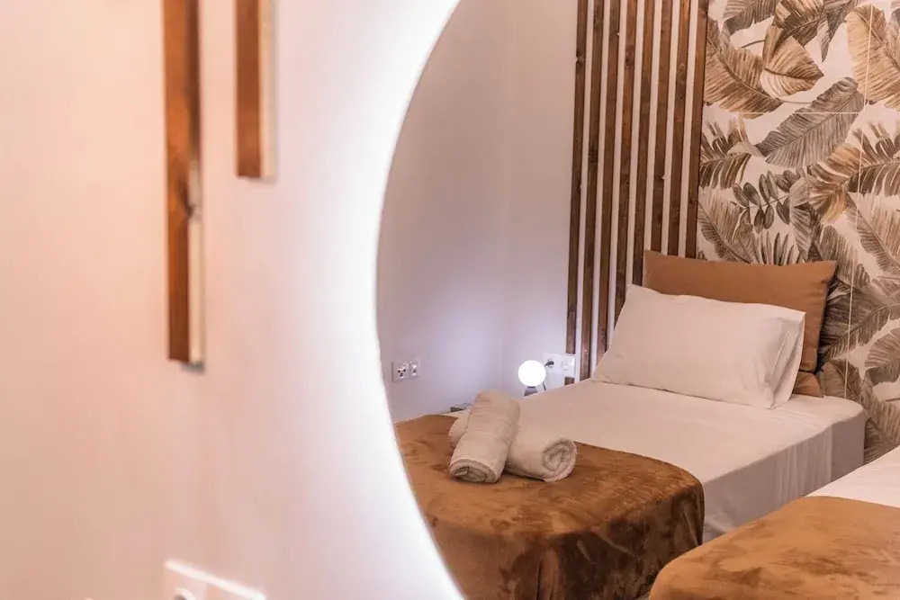 Semiso Beach Suites