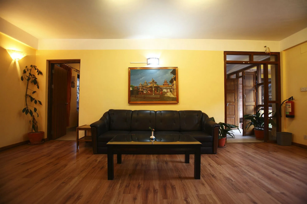 Royal Astoria Hotel