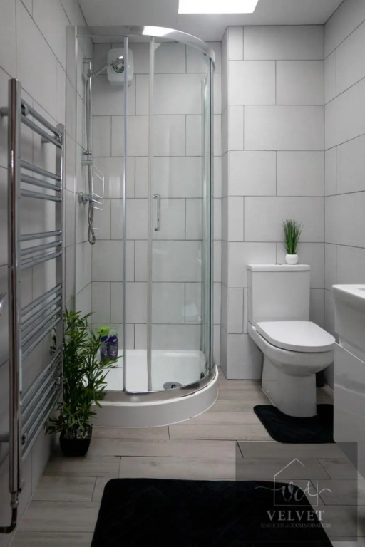 1 Bed House , Free Wifi,Free Parking,Leasure,Business