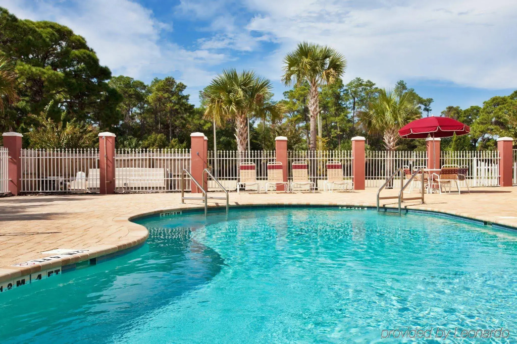 Holiday Inn Express Hotel & Suites Port Richey by IHG