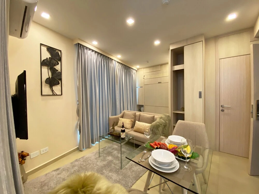 Modern 1 Bedroom Condo D519