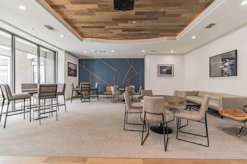 The Luxury Suites of Houston