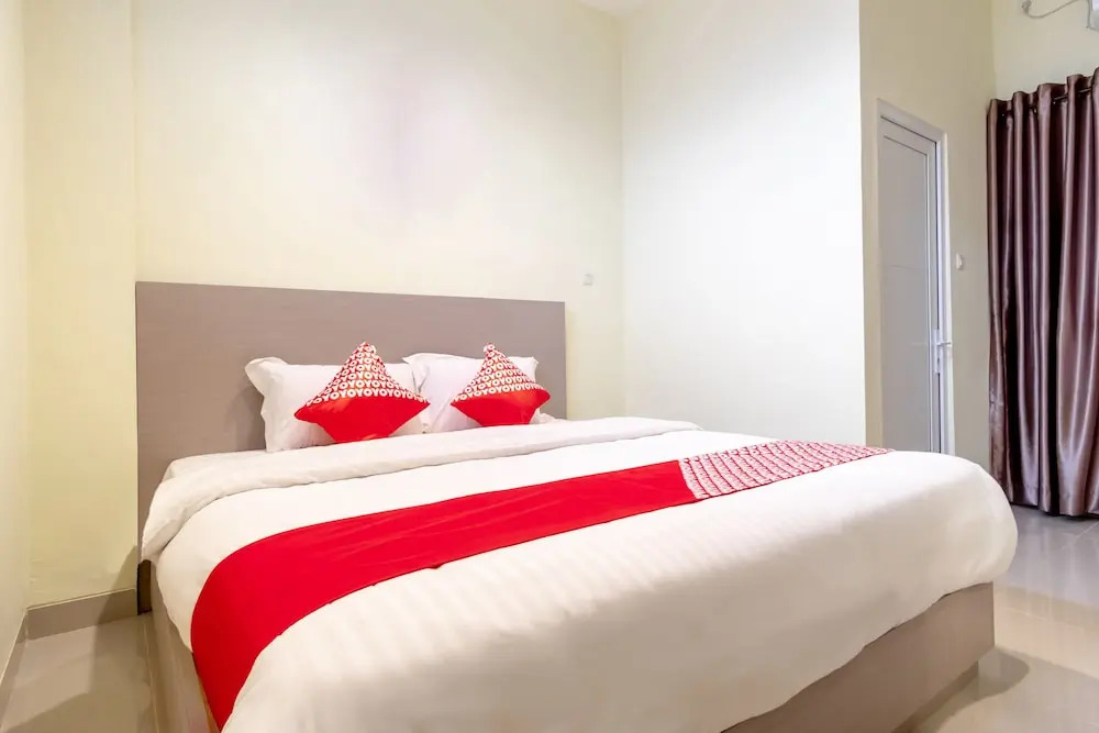 OYO 1185 Bukit Toedjoeh Residence Syariah