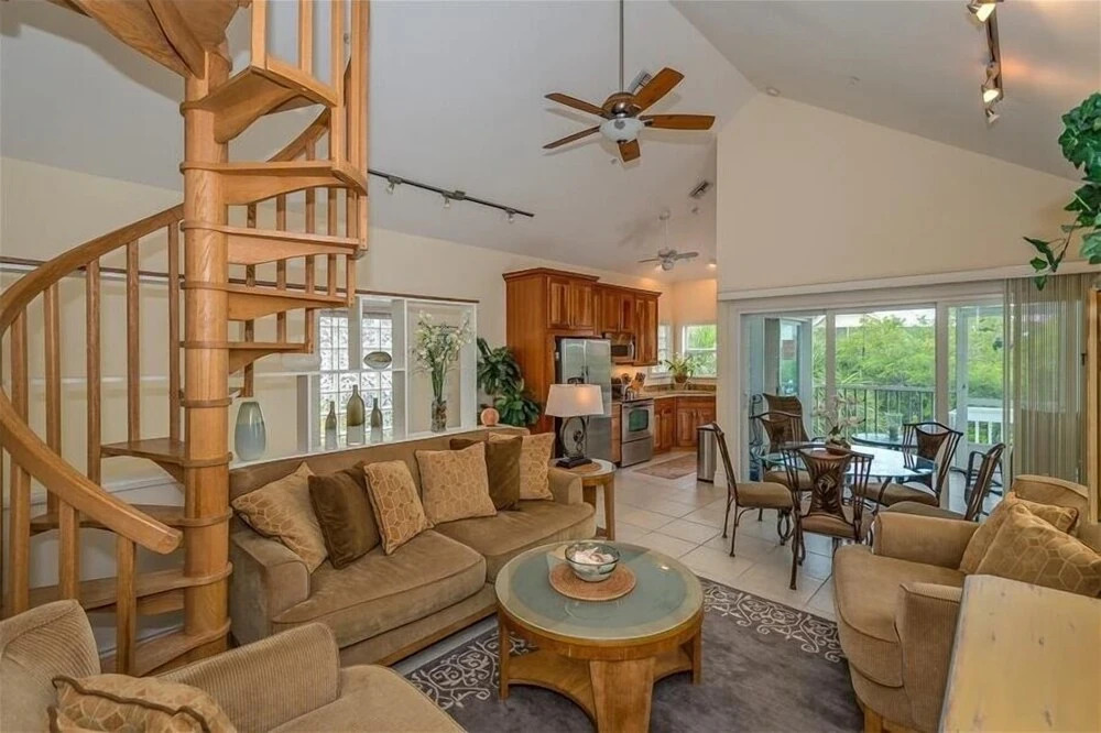 135 Damfiwill Street - 2Br Home