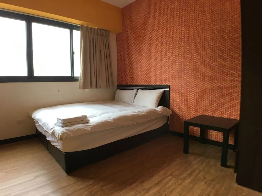 Taichung Go-Around Hostel