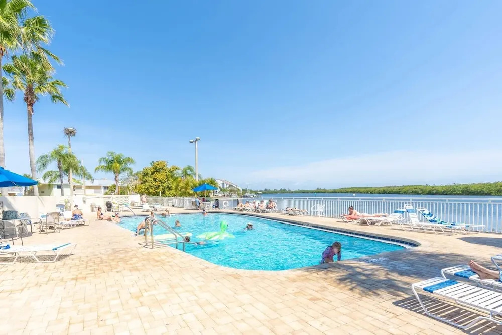 427 Little Harbor