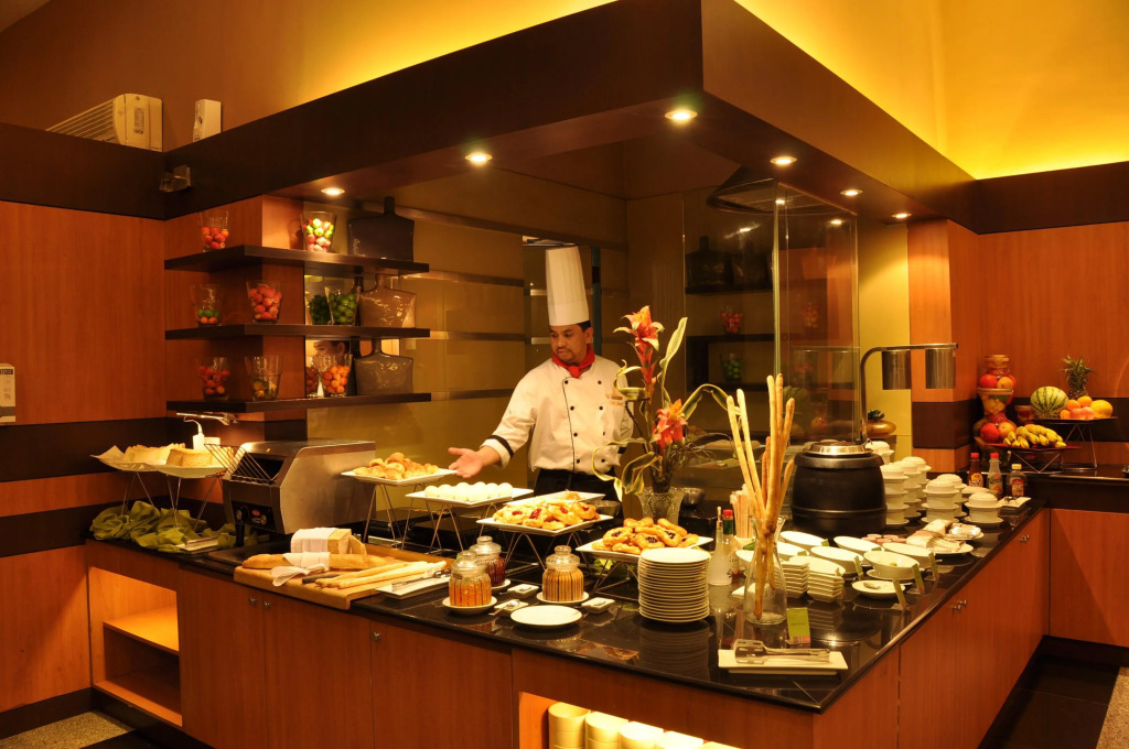 Greenhills Elan Hotel Modern - Newly Renovated