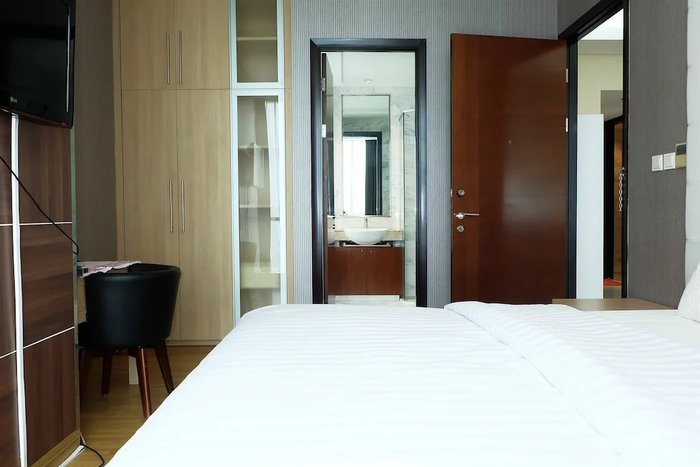 Luxury 3 Bedroom The Peak Apartment By Travelio