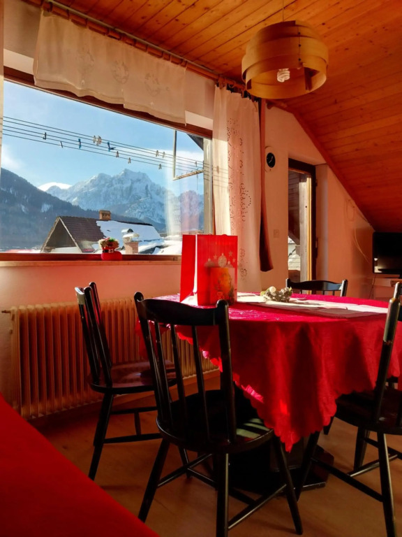 APARTMA 27