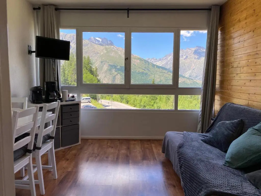 Studio Puy Saint Vincent 1600 aux pieds des pistes