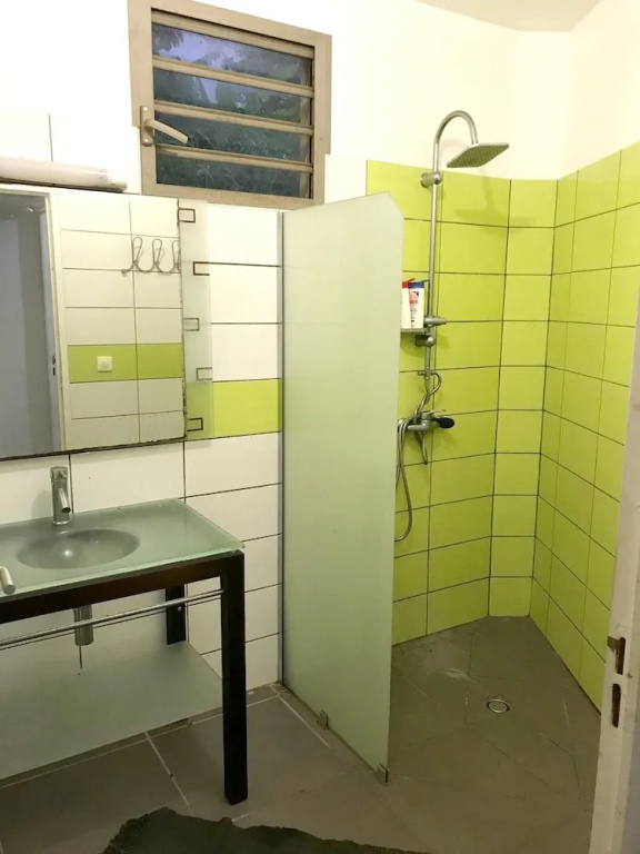 House With 2 Bedrooms in Capesterre-belle-eau, With Wonderful sea View, Enclosed Garden and Wifi