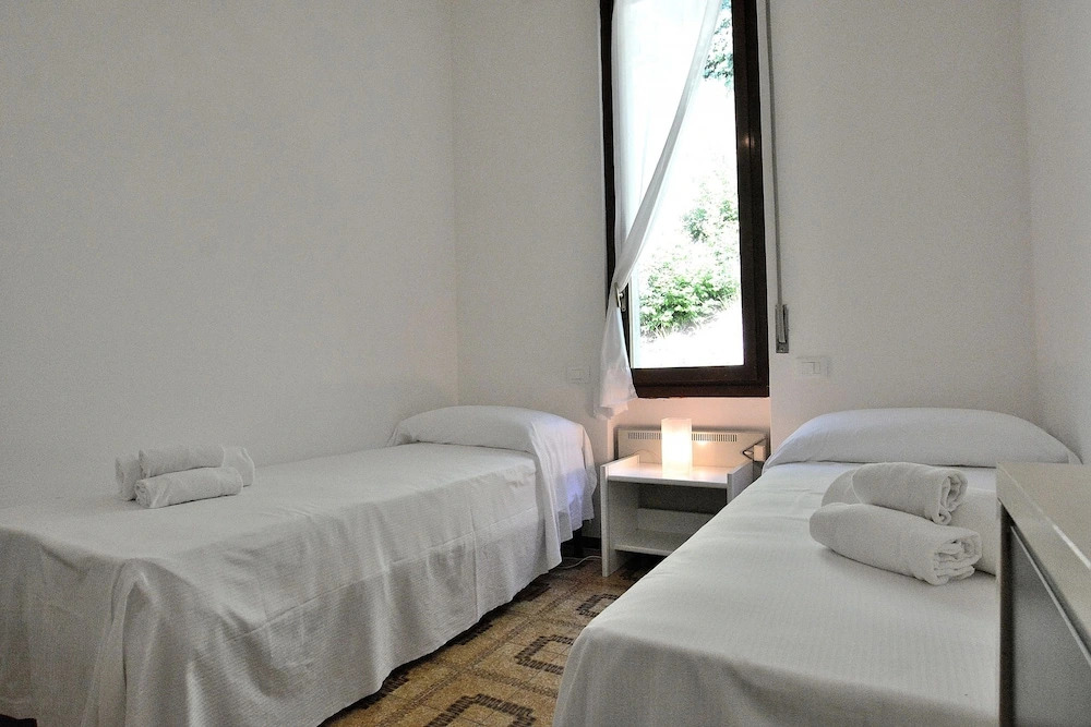 Apartment La Fiore 2 With Pool