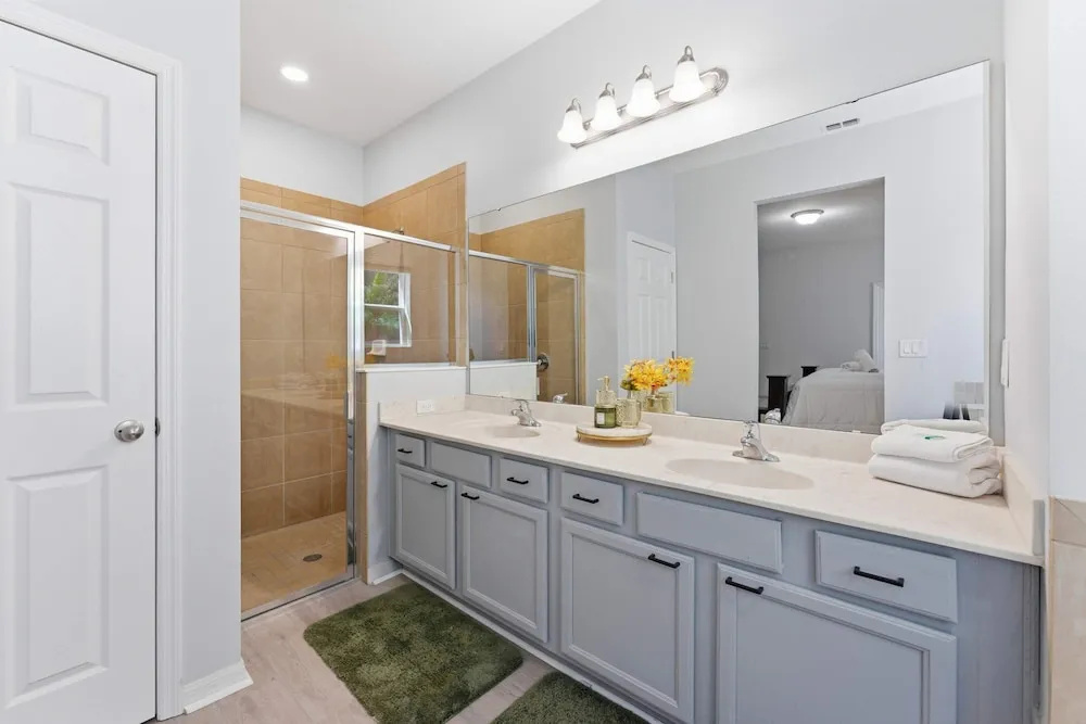 Luxurious 5-bedroom House With Pool Near Disney World - Perfect for Your Family 2613