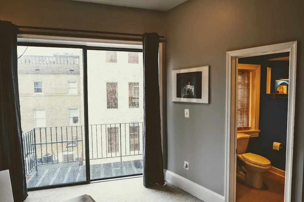 1331 Northwest Apartment #1070 - 1 Br Apts