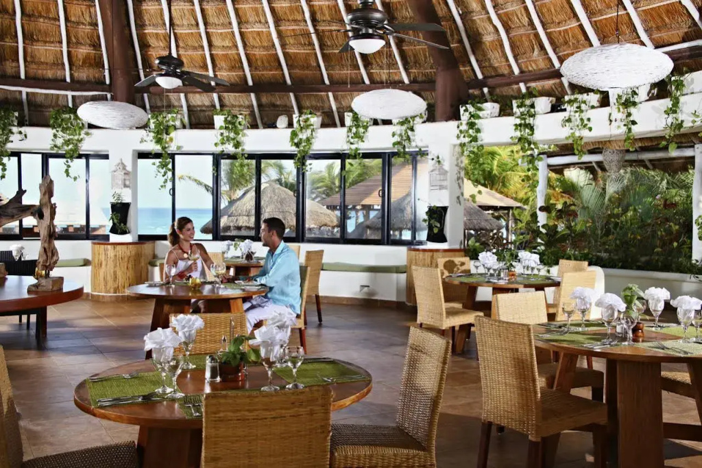 Select Club at Sandos Caracol All Inclusive