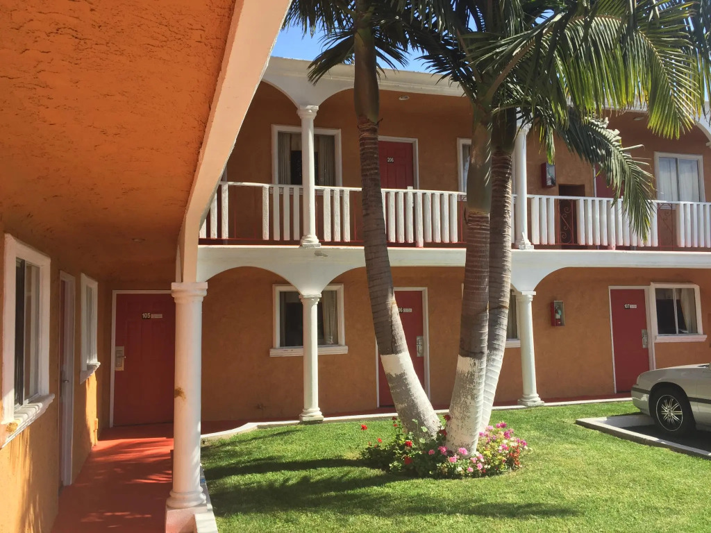 Paradise Inn and Suites
