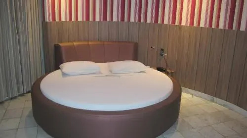 Motel Decameron