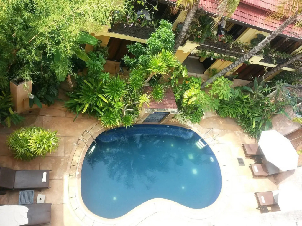 Robam Inn