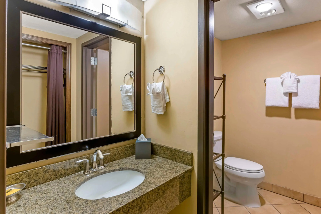 Best Western Plus Raton Hotel
