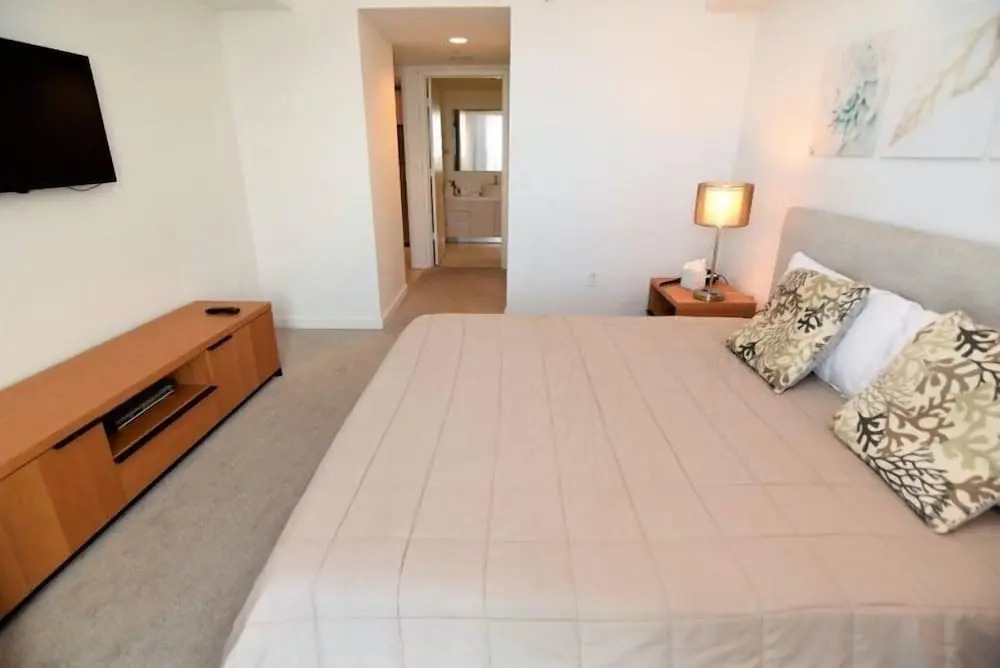 2 Bedroom Unit Across From Ocean @ Beachwalk Resort