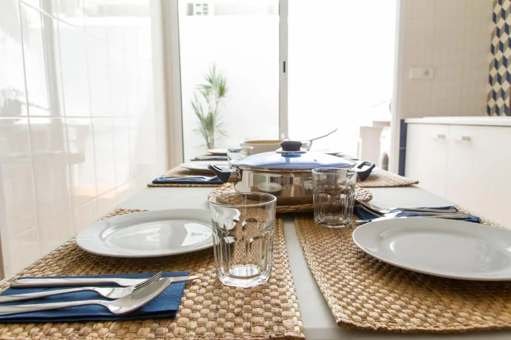 Tot un Mon-Beachfront House