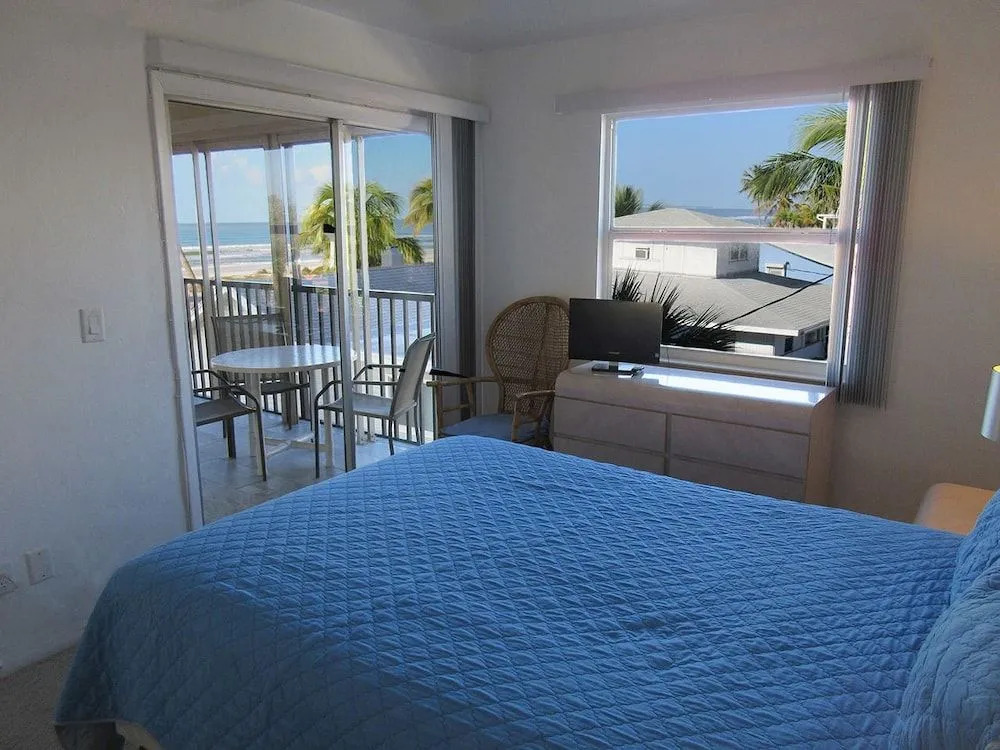 Estero Sands 202 - 2 Br Condo
