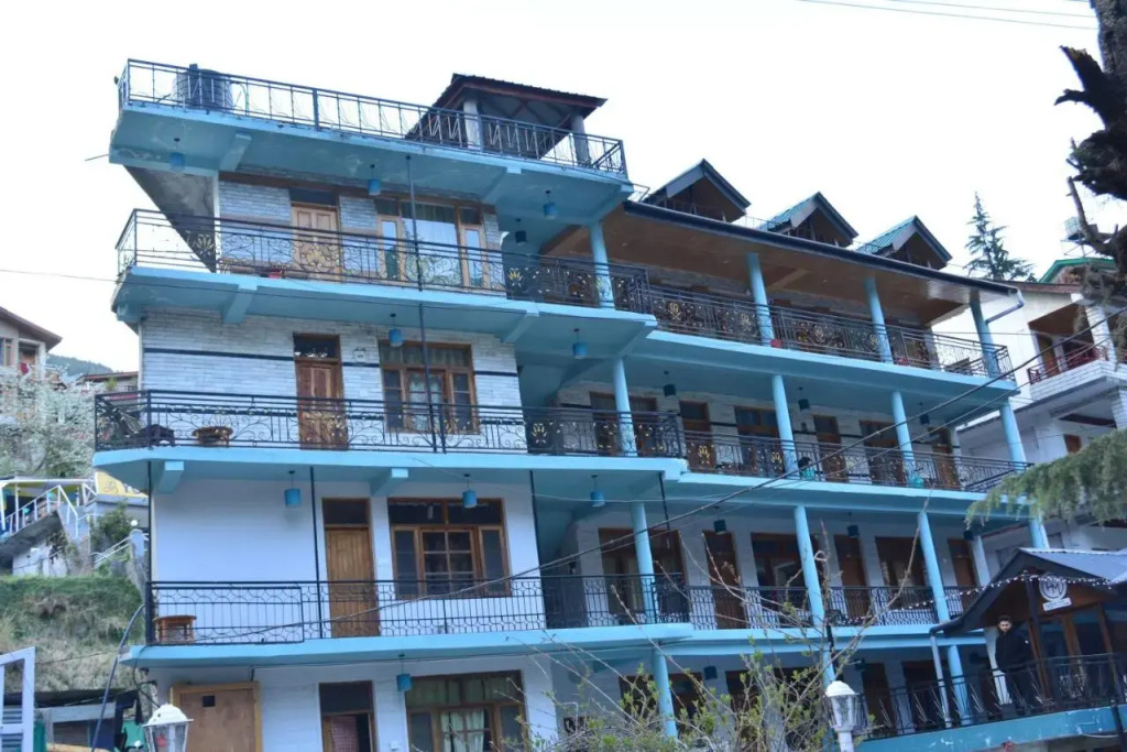 Hotel Neelgiri - Manali Diaries