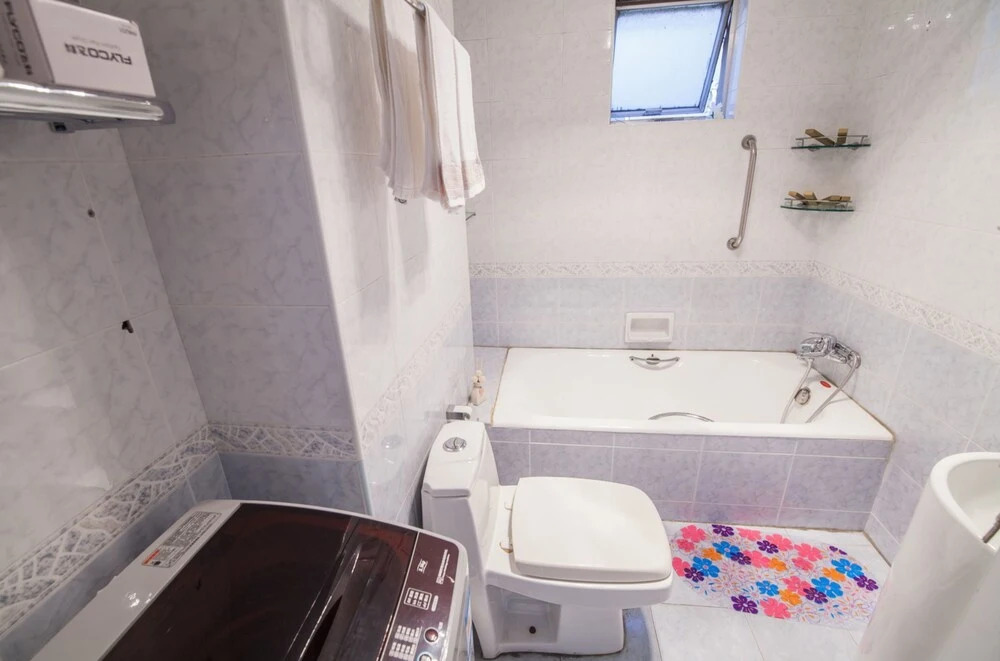 Warm Island Xujiahui 4 bedroom