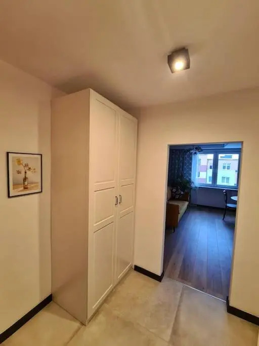 Uroczy apartament blisko centrum - 10 min do plaży