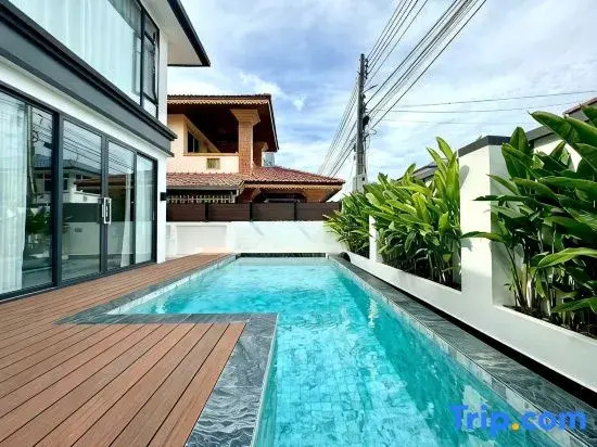 NEW Luxury 6BR Pool Villa Pattaya, 10mn Walking St