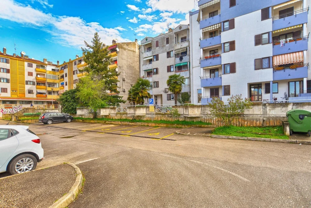 Apartment 1597