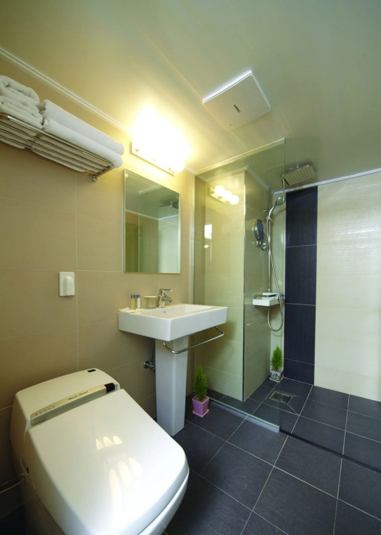 Jinwoo Prestige Hotel