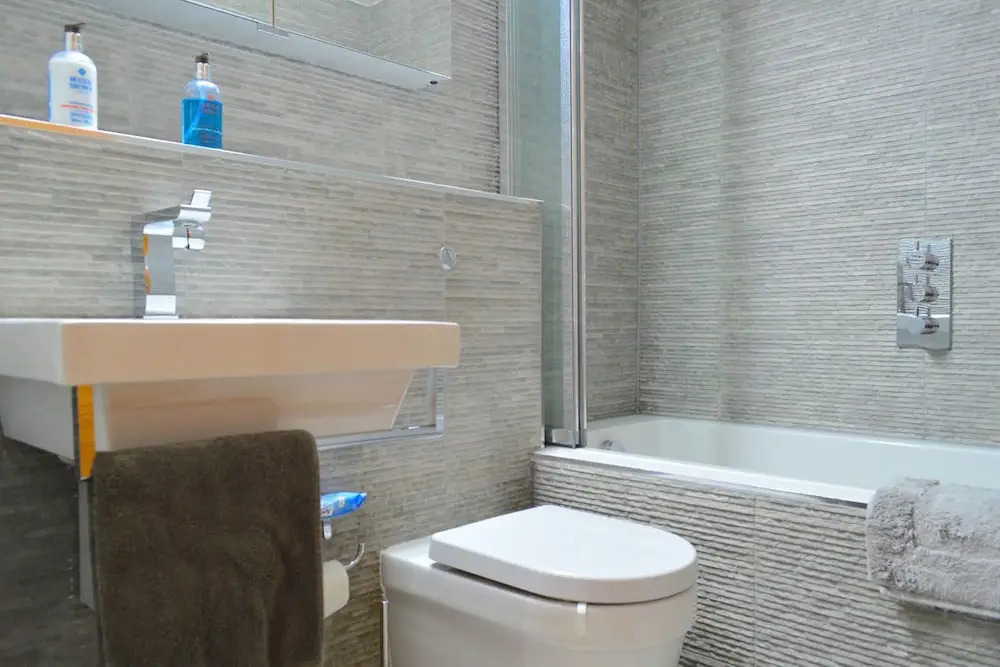 2 Bedroom Canal Apartment Close to Shoreditch