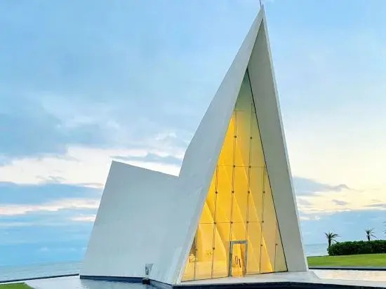 Sun Moon Star Surf Sea View Resort (Wanning Sun Moon Bay Branch)