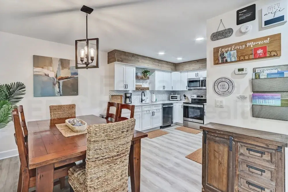 14 Sea Castles 3 Bedroom Condo by RedAwning