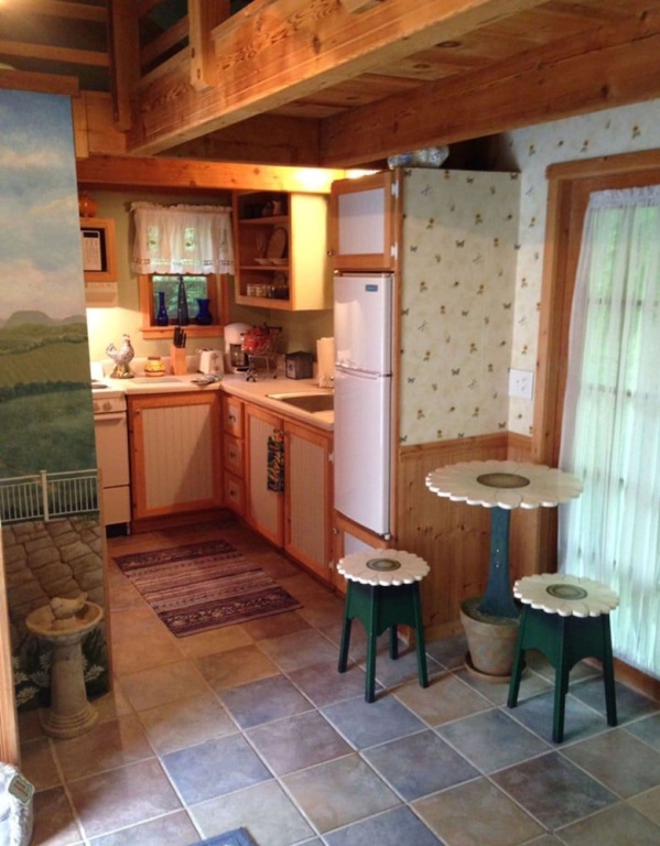Frog Hollow Bed and Breakfast