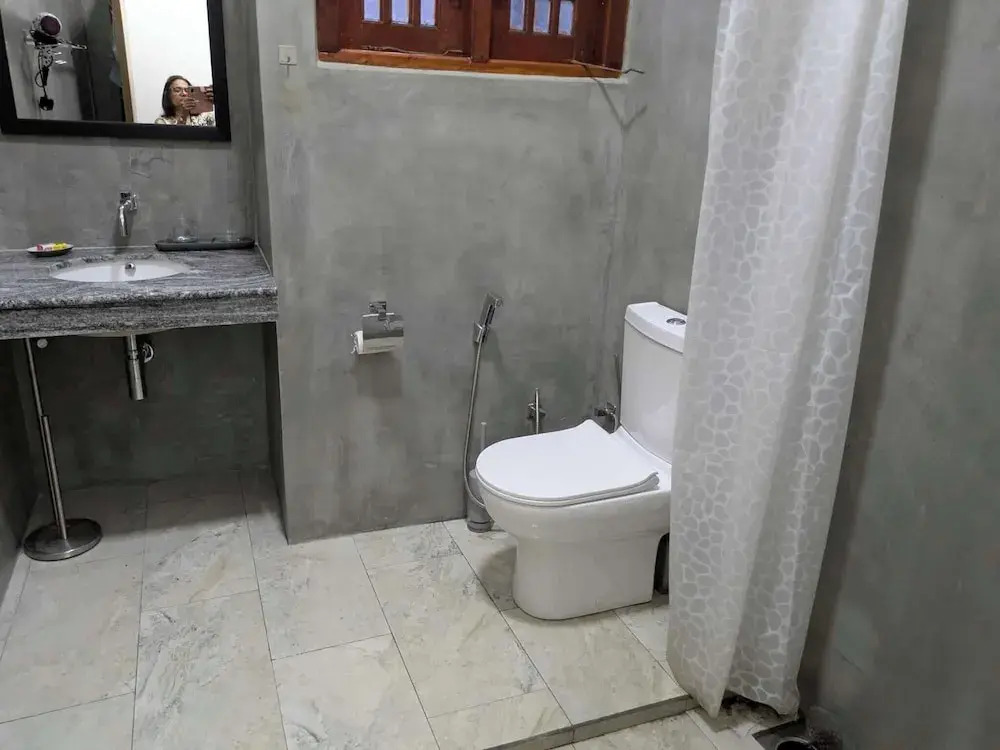 3 Bed House - Wifi Parking 10minBeach