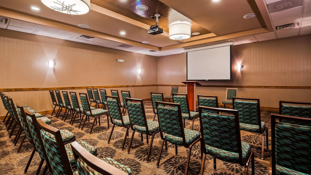 Best Western Newport Inn