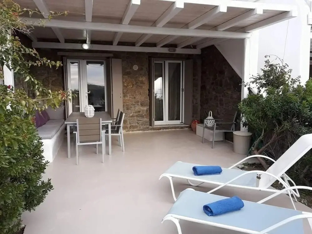 HELEN HOUSE-Minimal Perfection