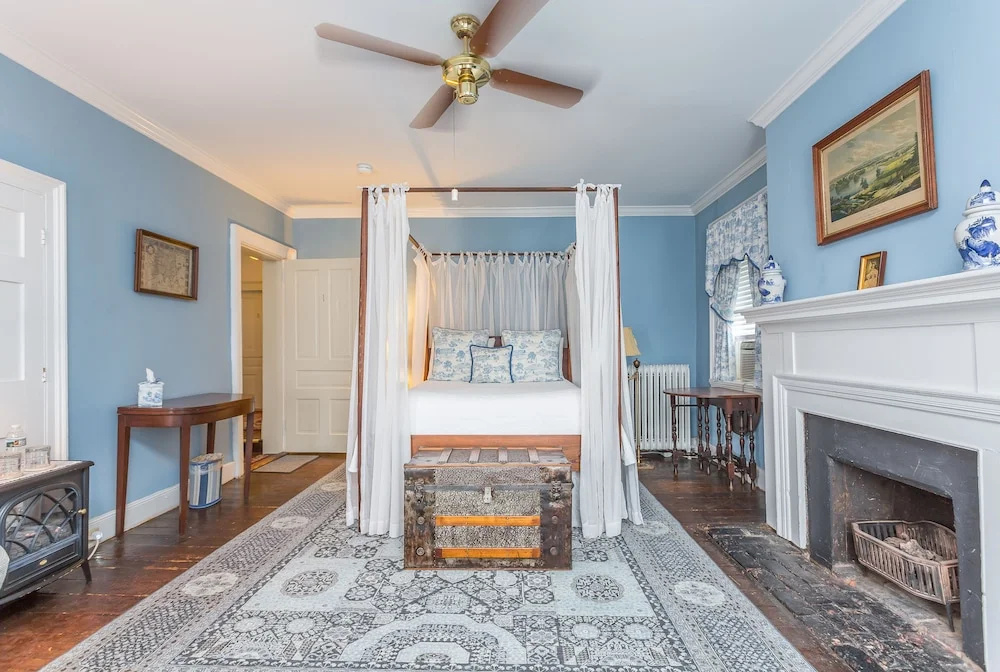 Holladay House Bed and Breakfast
