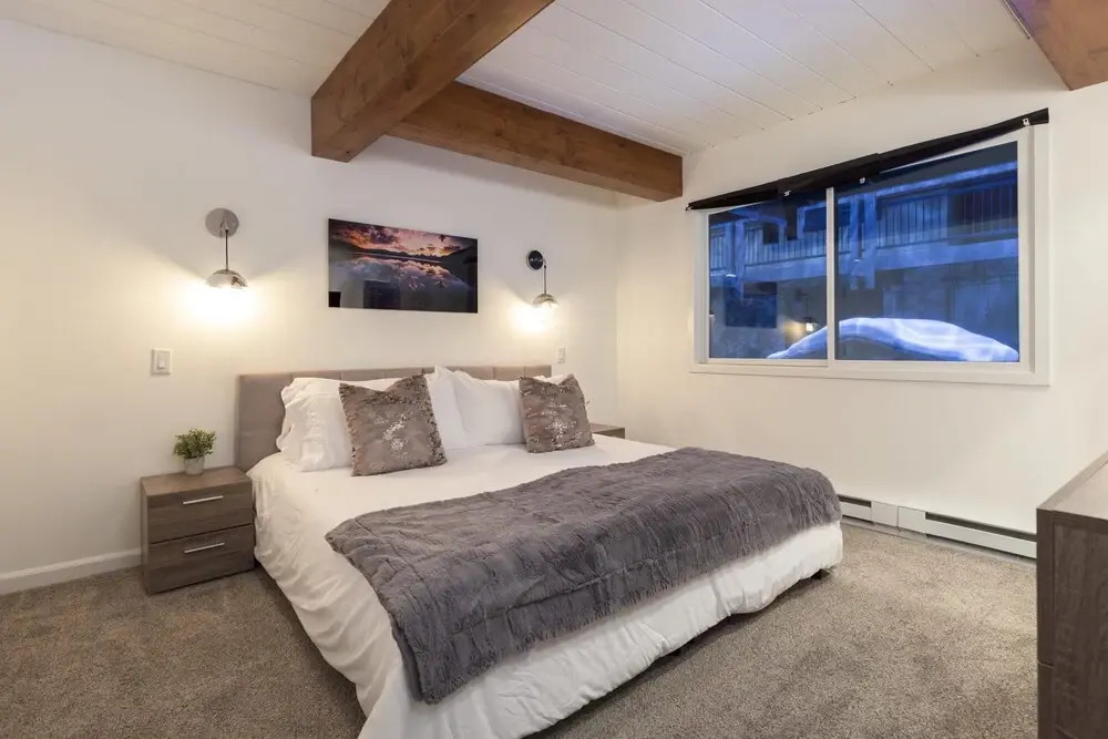 Updated 2BR in the Heart of Aspen