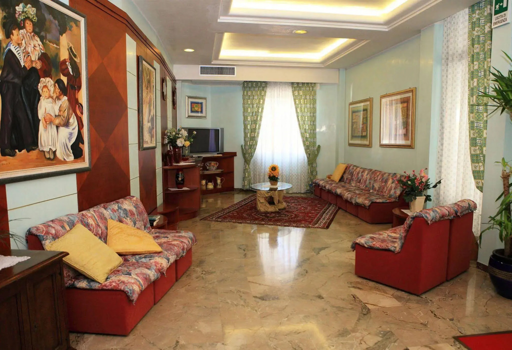 Hotel American