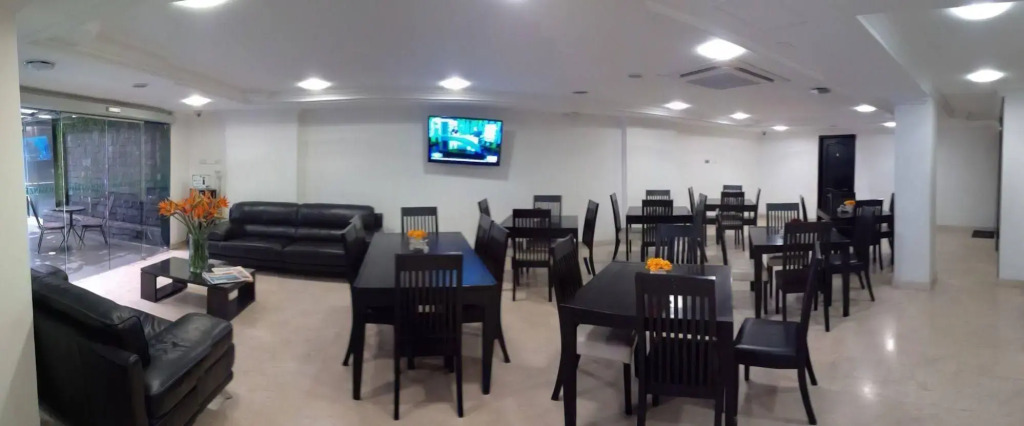 Hotel Calasanz Real
