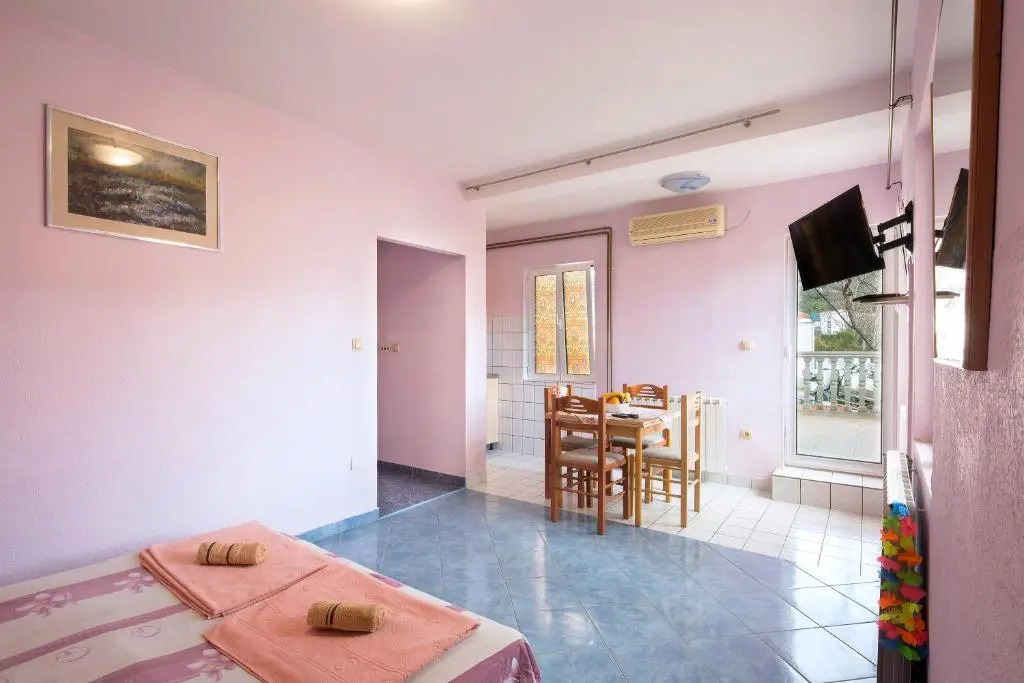 Apartments Antic
