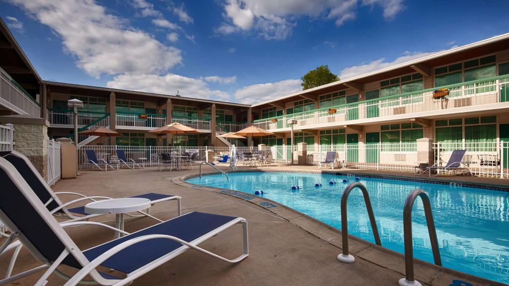 Brandywine Valley Inn SureStay Plus by Best Western