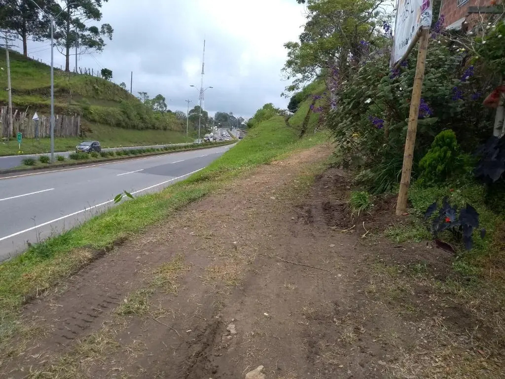 Hermosa Autopista del Café KM 5 Vía Salento Q