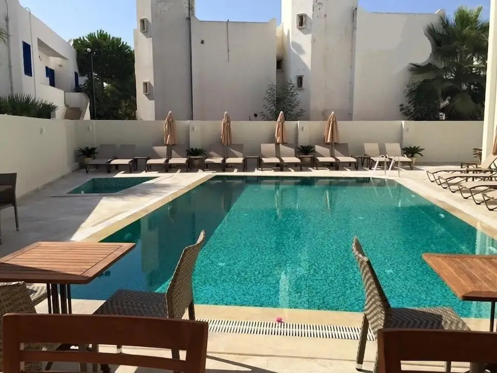 Olivias Group Hotel